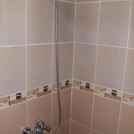 Izmir Elit Hotel מלון