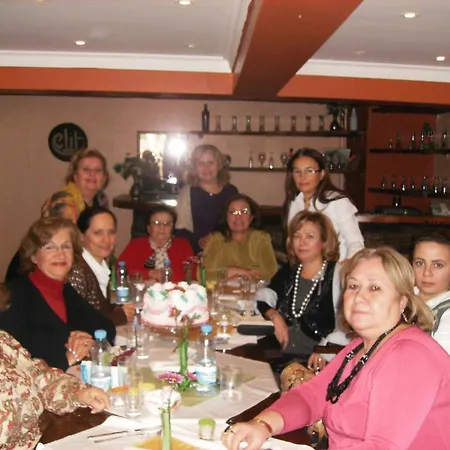 Izmir Elit Hotel 2* איזמיר